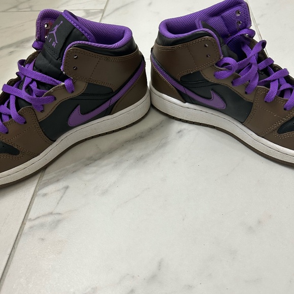 Air Jordan 1 Purple Mocha - Picture 7 of 10